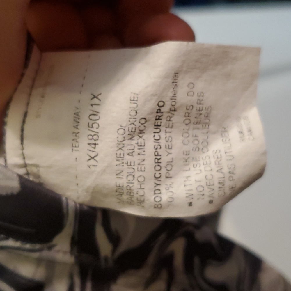 Under Armour Plus Size Tee - Picture 3 of 3